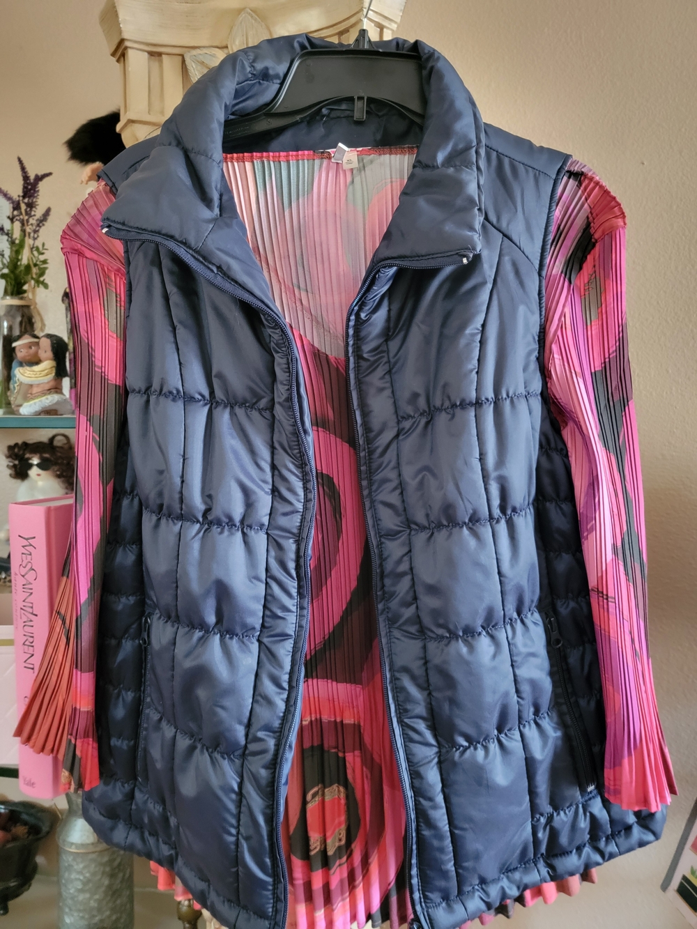 NY & CO Navy Quilted Puffer Vest - Women